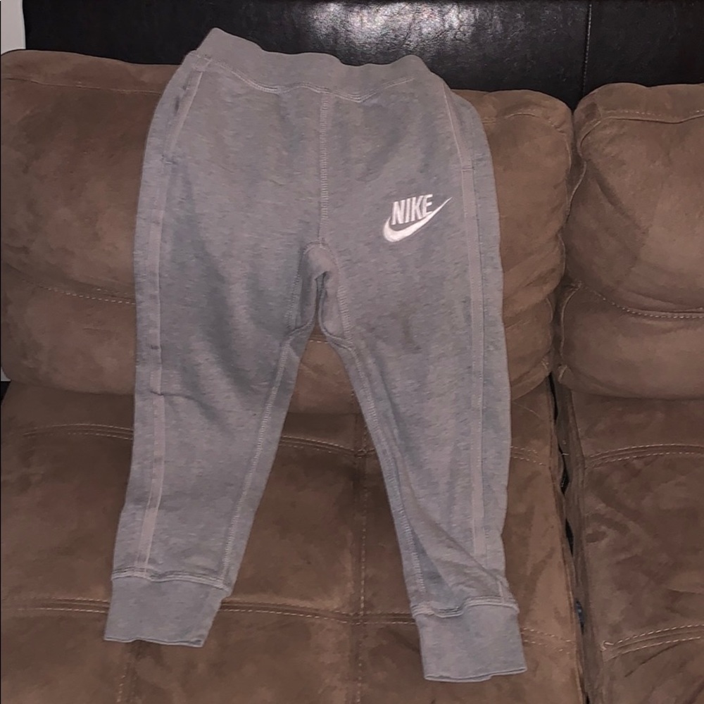 Grey Nike sweatpants